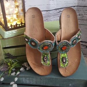 Sequenced Sandles as 9